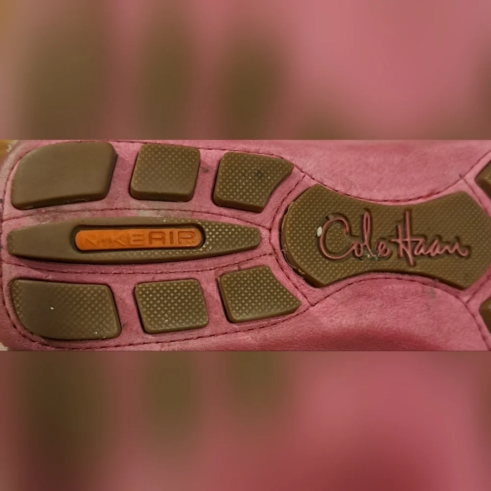 Cole Haan Pink Suede Preppy Boho Casual Neutral Loafer Shoe w/ Tassels SZ 7B